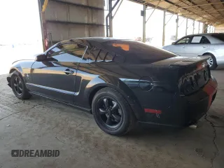 2008 Ford Mustang Deluxe with VIN 1ZVHT80N085150500, listed as a Copart auction lot 54087165 with 138,364 mi miles and Salvage Title. Bid and sale history available at carsss.com. Image 2.
