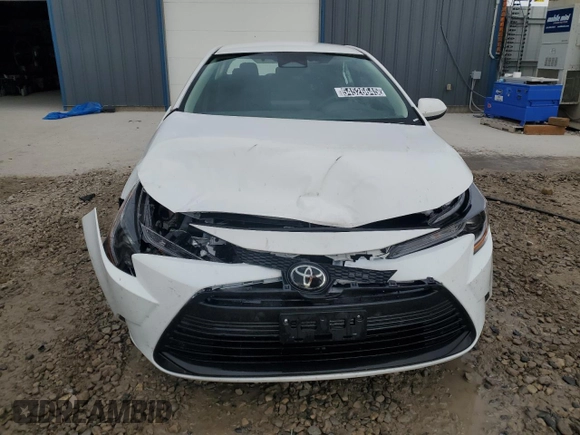 2024 Toyota Corolla LE with VIN 5YFB4MDE8RP178509, listed as a Copart auction lot 54526645 with 9,761 mi miles and Clean Title. Bid and sale history available at DreamBid. Image 5.