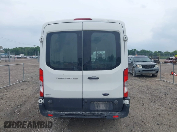 2015 Ford Transit Cargo с VIN 1FTNR2CM6FKA78480, выставлен на аукционе IAAI как лот 42516077 с пробегом 165 424 миль миль и . История ставок и продаж доступна на DreamBid. Изображение 16.