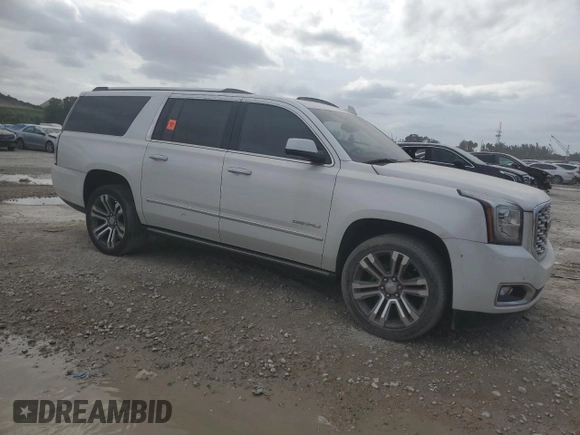 2019 GMC Yukon XL Denali with VIN 1GKS1HKJ3KR251642, listed as a Copart auction lot 76199674 with 0 mi miles and Salvage Title. Bid and sale history available at carsss.com. Image 4.