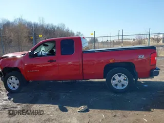 2011 Chevrolet Silverado 1500 LT with VIN 1GCRKSE39BZ460403, listed as a IAAI auction lot 41797797 with 159,608 mi miles and . Bid and sale history available at DreamBid. Image 15.