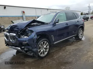 2020 BMW X5 xDrive40i z VIN 5UXCR6C05L9B00842, wystawiony jako Copart lot #53187955 z przebiegiem Nie podano mil oraz Szkoda całkowita • Salvage title. Historia ofert i sprzedaży dostępna na DreamBid. Obrazek 1.