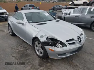 2007 Mercedes-Benz SLK 280 z VIN WDBWK54F57F149316, wystawiony jako IAAI lot #41813078 z przebiegiem 137 035 mil mil oraz . Historia ofert i sprzedaży dostępna na DreamBid. Obrazek 1.