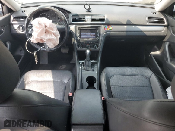 2015 Volkswagen Passat Limited Edition with VIN 1VWAT7A30FC098027, listed as a Copart auction lot 60612055 with 121,208 mi miles and Salvage title. Bid and sale history available at DreamBid. Image 8.