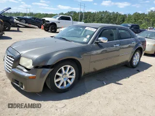 2008 Chrysler 300 C Hemi with VIN 2C3KA63H38H132014, listed as a Copart auction lot 53229375 with 241,865 mi miles and Clean Title. Bid and sale history available at carsss.com. Image 1.