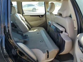 2004 Volvo V70 with VIN YV1SW59VX42426639, listed as a Copart auction lot 74291564 with 0 mi miles and Salvage Title. Bid and sale history available at carsss.com. Image 10.