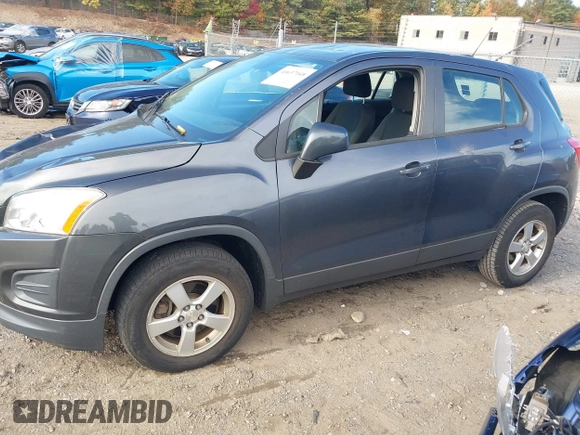 2016 Chevrolet Trax LS with VIN 3GNCJNSB3GL224437, listed as a IAAI auction lot 40637048 with 74,457 mi miles. Bid and sale history available at carsss.com. Image 14.