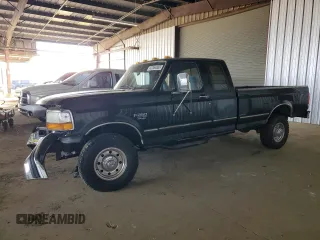 1997 Ford F-250 HD with VIN 1FTHX26F7VEB05179, listed as a Copart auction lot 42384865 with 166,348 mi miles and Salvage Title. Bid and sale history available at carsss.com. Image 1.