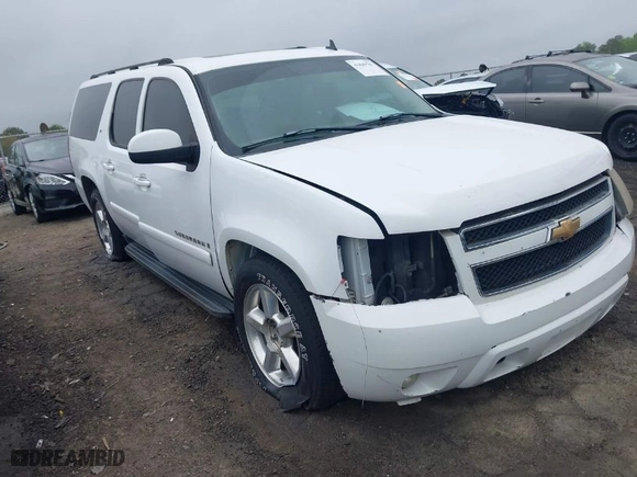 2007 Chevrolet Suburban LTZ with VIN 3GNFC160X7G132811, listed as a IAAI auction lot 41849787 with 1 mi miles. Bid and sale history available at carsss.com. Image 1.