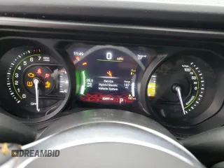 2024 Jeep Wrangler Sahara с VIN 1C4RJXP60RW257385, выставлен на аукционе Copart как лот 52192275 с пробегом 20 899 миль миль и Списание • Salvage title. История ставок и продаж доступна на DreamBid. Изображение 9.