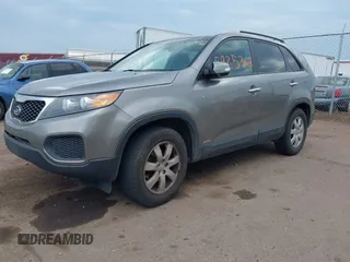 2012 Kia Sorento LX with VIN 5XYKTDA2XCG296649, listed as a IAAI auction lot 39853362 with 123,072 mi miles. Bid and sale history available at carsss.com. Image 2.