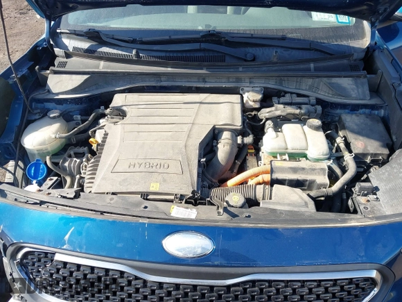 2018 Kia Niro LX with VIN KNDCB3LCXJ5117068, listed as a IAAI auction lot 41784164 with 88,859 mi miles. Bid and sale history available at carsss.com. Image 10.