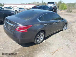 2013 Nissan Altima 2.5 SL with VIN 1N4AL3AP2DC104007, listed as a IAAI auction lot 41835286 with 247,964 mi miles. Bid and sale history available at carsss.com. Image 4.