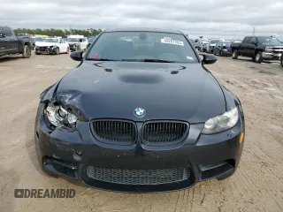 2011 BMW M3 z VIN WBSPM9C54BE202949, wystawiony jako Copart lot #45287265 z przebiegiem 78 524 mil mil oraz Szkody całkowita. Historia ofert i sprzedaży dostępna na DreamBid. Obrazek 5.