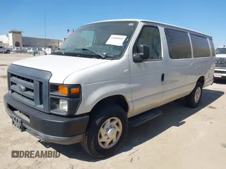 2013 Ford Econoline Passenger XL z VIN 1FBSS3BL8DDA63474, wystawiony jako IAAI lot #41804848 z przebiegiem 61 349 mil mil oraz . Historia ofert i sprzedaży dostępna na DreamBid. Obrazek 17.
