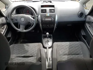 2009 Suzuki SX4 AWD z VIN JS2YB413895101144, wystawiony jako Copart lot #54895655 z przebiegiem 81 261 mil mil oraz Szkoda całkowita • Salvage title. Historia ofert i sprzedaży dostępna na DreamBid. Obrazek 8.