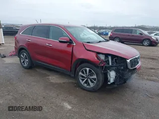 2020 Kia Sorento LX V6 with VIN 5XYPG4A52LG669865, listed as a IAAI auction lot 41897963 with 83,483 mi miles. Bid and sale history available at carsss.com. Image 1.