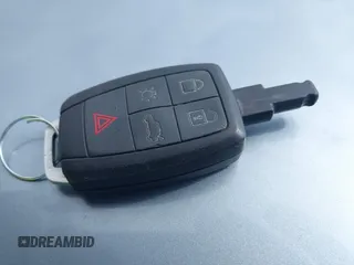 2012 Volvo C70 T5 с VIN YV1672MC3CJ127937, выставлен на аукционе IAAI как лот 42005405 с пробегом 122 653 миль миль и . История ставок и продаж доступна на DreamBid. Изображение 11.