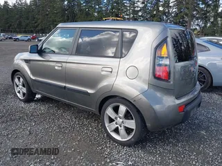 2010 Kia Soul + with VIN KNDJT2A28A7047275, listed as a IAAI auction lot 42013630 with 110,734 mi miles. Bid and sale history available at carsss.com. Image 3.