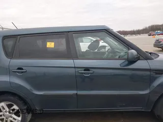 2011 Kia Soul + with VIN KNDJT2A24B7258457, listed as a IAAI auction lot 41751948 with 217,667 mi miles. Bid and sale history available at carsss.com. Image 13.