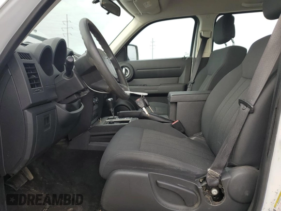 2011 Dodge Nitro SE с VIN 1D4PU2GK9BW601254, выставлен на аукционе Copart как лот 43246135 с пробегом 75 062 миль миль и Списание • Salvage title. История ставок и продаж доступна на DreamBid. Изображение 7.