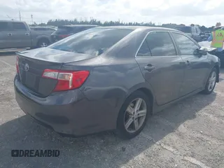 2012 Toyota Camry L with VIN 4T1BF1FK1CU165165, listed as a IAAI auction lot 41957566 with 127,048 mi miles. Bid and sale history available at carsss.com. Image 4.