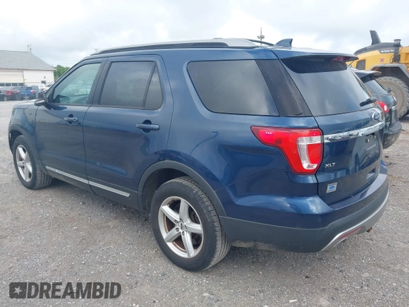 2017 Ford Explorer XLT z VIN 1FM5K8D87HGA65814, wystawiony jako IAAI lot #42658041 z przebiegiem 82 560 mil mil oraz . Historia ofert i sprzedaży dostępna na DreamBid. Obrazek 3.