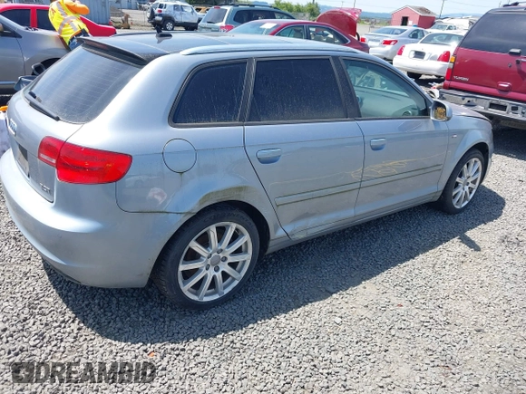 2012 Audi A3 Premium Plus z VIN WAUKFAFM0CA011051, wystawiony jako IAAI lot #42315135 z przebiegiem 136 597 mil mil oraz . Historia ofert i sprzedaży dostępna na DreamBid. Obrazek 4.