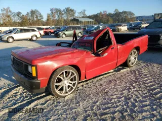 1992 GMC Sonoma with VIN 1GTCS14R2N8519033, listed as a Copart auction lot 76055424 with Not Provided miles and Salvage Title. Bid and sale history available at DreamBid. Image 1.
