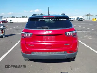 2018 Jeep Compass Latitude with VIN 3C4NJDBB5JT127730, listed as a IAAI auction lot 41701871 with 136,544 mi miles. Bid and sale history available at carsss.com. Image 17.