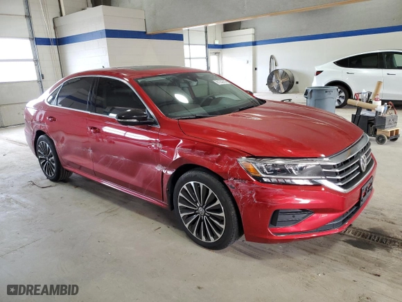 2022 Volkswagen Passat 2.0T Limited Edition with VIN 1VWBA7A38NC009751, listed as a Copart auction lot 81232744 with 25,737 mi miles and Salvage Title. Bid and sale history available at carsss.com. Image 4.