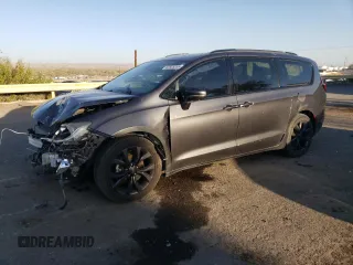 2018 Chrysler Pacifica Limited с VIN 2C4RC1GG7JR365144, выставлен на аукционе Copart как лот 52826265 с пробегом 125 150 миль миль и Списание • Salvage title. История ставок и продаж доступна на DreamBid. Изображение 1.