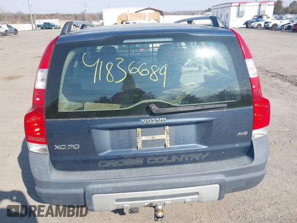 2005 Volvo XC70 with VIN YV1SZ592X51201769, listed as a IAAI auction lot 41836689 with 260,339 mi miles and . Bid and sale history available at DreamBid. Image 16.