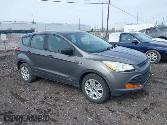2013 Ford Escape S with VIN 1FMCU0F72DUB93249, listed as a IAAI auction lot 42009262 with 183,573 mi miles. Bid and sale history available at carsss.com. Image 1.