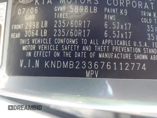2007 Kia Sedona LX with VIN KNDMB233676112774, listed as a IAAI auction lot 41753103 with 131,309 mi miles. Bid and sale history available at carsss.com. Image 9.