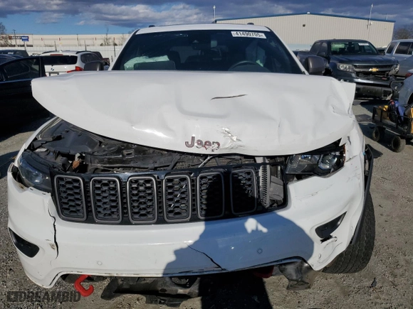 2019 Jeep Grand Cherokee Trailhawk with VIN 1C4RJFLG8KC620855, listed as a Copart auction lot 41490705 with 71,683 mi miles and Salvage Title. Bid and sale history available at carsss.com. Image 5.