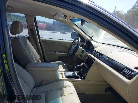 2006 Ford Five Hundred Limited with VIN 1FAFP25106G105436, listed as a IAAI auction lot 42039250 with 238,072 mi miles. Bid and sale history available at carsss.com. Image 5.