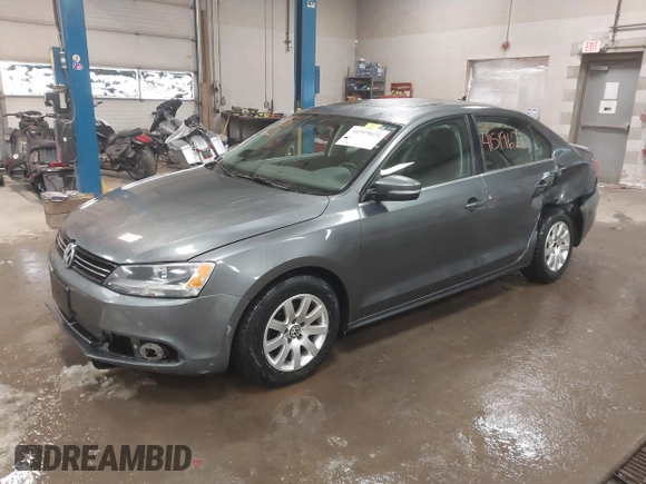 2014 Volkswagen Jetta TDI w/Premium with VIN 3VWLL7AJ4EM425825, listed as a IAAI auction lot 41519621 with 154,486 mi miles and . Bid and sale history available at DreamBid. Image 17.