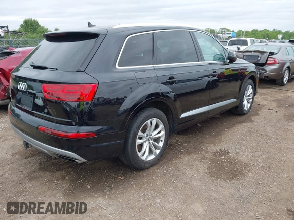 2019 Audi Q7 Premium Plus z VIN WA1LAAF72KD006893, wystawiony jako IAAI lot #42336243 z przebiegiem 61 330 mil mil oraz . Historia ofert i sprzedaży dostępna na DreamBid. Obrazek 4.