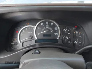 2004 Cadillac Escalade z VIN 1GYEC63T34R273497, wystawiony jako IAAI lot #41719537 z przebiegiem 256 975 mil mil oraz . Historia ofert i sprzedaży dostępna na DreamBid. Obrazek 7.