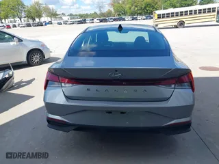2022 Hyundai Elantra SE with VIN 5NPLL4AG5NH053830, listed as a IAAI auction lot 40403330 with 25,427 mi miles. Bid and sale history available at carsss.com. Image 16.