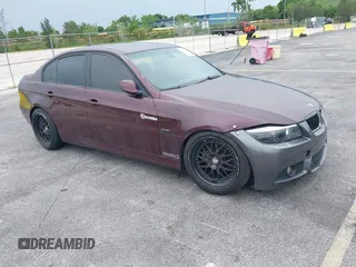 2007 BMW 3 Series 328i z VIN WBAVA37507NL13887, wystawiony jako IAAI lot #42429236 z przebiegiem 191 773 mil mil oraz . Historia ofert i sprzedaży dostępna na DreamBid. Obrazek 1.