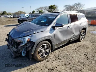 2018 GMC Terrain SLT with VIN 3GKALPEV1JL201875, listed as a Copart auction lot 49718735 with 105,680 mi miles and Salvage Title. Bid and sale history available at carsss.com. Image 1.