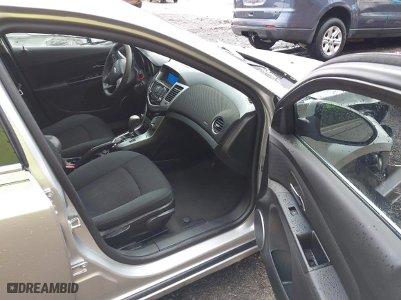2011 Chevrolet Cruze LT w/1FL with VIN 1G1PE5S90B7261012, listed as a IAAI auction lot 41945766 with 141,909 mi miles. Bid and sale history available at carsss.com. Image 5.
