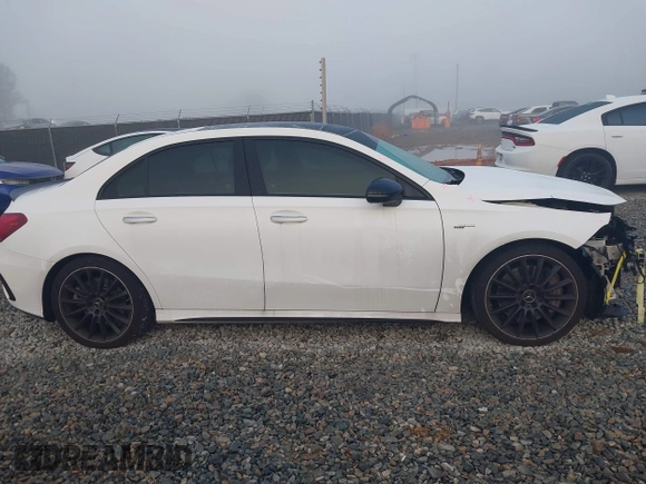 2021 Mercedes-Benz A 35 AMG z VIN W1K3G5BB2MJ266887, wystawiony jako IAAI lot #41509086 z przebiegiem 90 459 mil mil oraz . Historia ofert i sprzedaży dostępna na DreamBid. Obrazek 14.