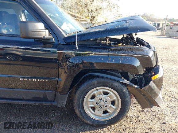 2016 Jeep Patriot Sport with VIN 1C4NJPBAXGD699514, listed as a IAAI auction lot 41945662 with 100,111 mi miles. Bid and sale history available at carsss.com. Image 18.