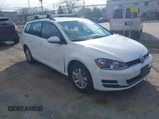 2016 Volkswagen Golf SportWagen TSI SE with VIN 3VWC17AU0GM504833, listed as a IAAI auction lot 41880450 with 128,613 mi miles. Bid and sale history available at carsss.com. Image 1.