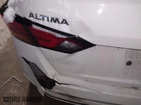 2019 Nissan Altima 2.5 S with VIN 1N4BL4BV1KC129923, listed as a IAAI auction lot 41894444 with 135,159 mi miles. Bid and sale history available at carsss.com. Image 20.