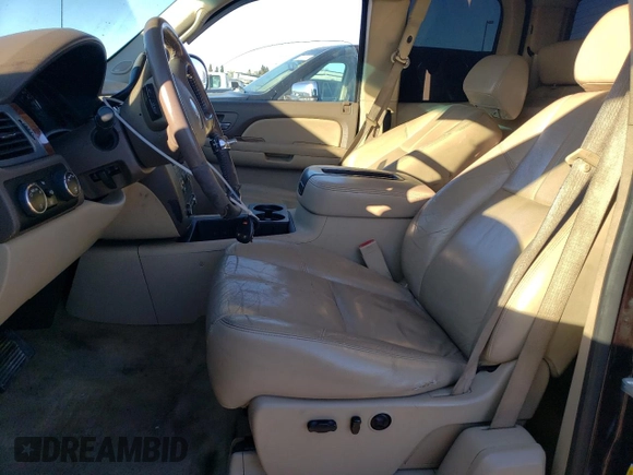 2008 GMC Sierra 1500 with VIN 2GTFK19Y881142390, listed as a Copart auction lot 89091085 with 238,308 mi miles and Salvage Title. Bid and sale history available at DreamBid. Image 7.