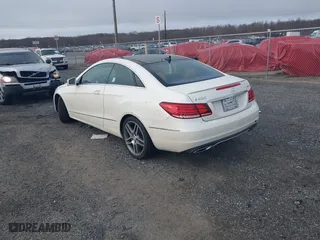 2015 Mercedes-Benz E-Class E 400 with VIN WDDKJ6HB3FF292379, listed as a IAAI auction lot 41838279 with 127,089 mi miles. Bid and sale history available at carsss.com. Image 3.